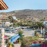 بيت ضيافة Galini 3*