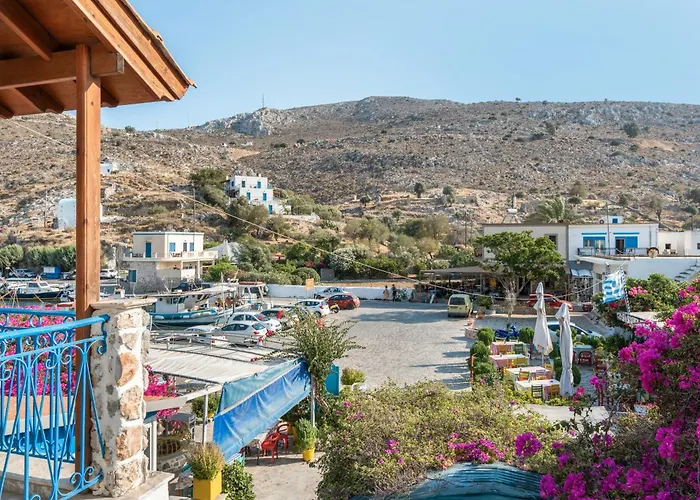 بيت ضيافة Galini 3*