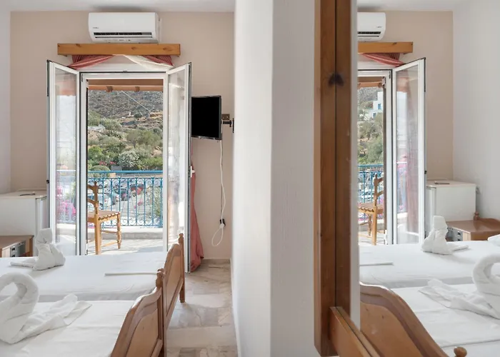 بيت ضيافة Galini